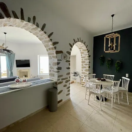 Dionysos Sea And Stone Luxury Villa Kardhianí