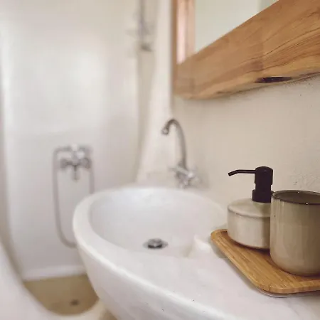 Dionysos Sea And Stone Luxury Вилла Kardhiani